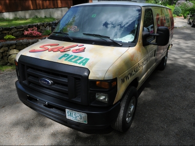 Sals Van Front